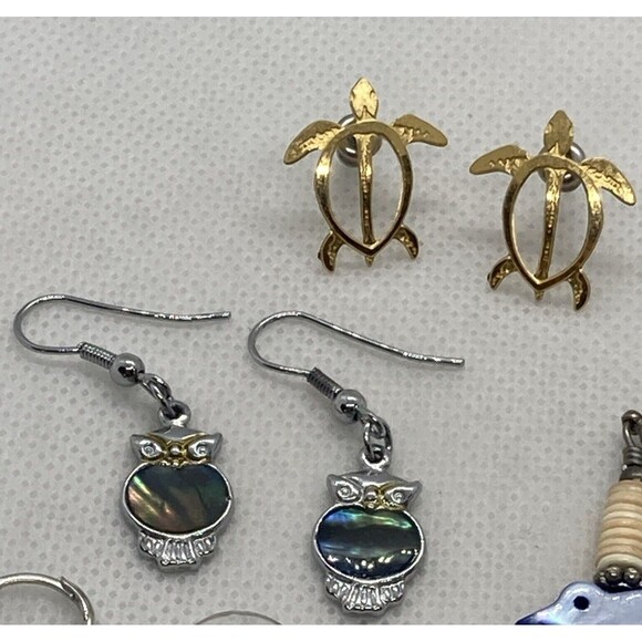 Lot of 6 Pairs Dangle Drop Pierced Earrings Animal Cat Turtle Owl Snake Bird - Picture 8 of 11